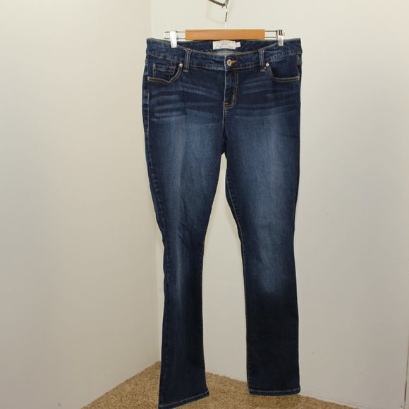 Torrid Barely Boot Jeans Whiskering 14R F32